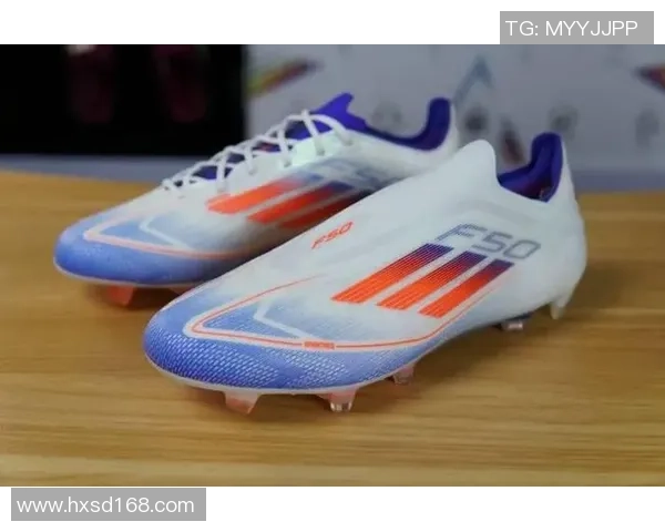 无鞋带足球鞋的独特设计与优势解析助你提升场上表现